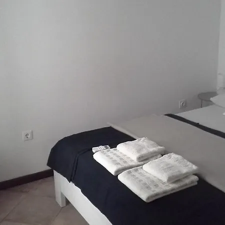 Livia 3* تروغير