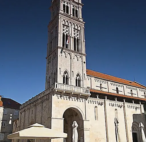 利维娅旅馆 招待所