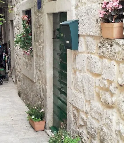 招待所 利维娅旅馆 特罗吉尔