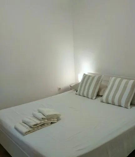 招待所 利维娅旅馆 3*